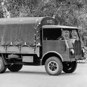 Geschichte Saurer | Saurer 2CM Lastwagen mit Allradantrieb Baujahr 1951 | Werkbild Ad. Saurer AG Arbon/TG, Nr. 12555