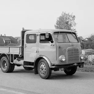 Geschichte Saurer | OM-Saurer LC1 Lastwagen mit Doppelkabine Baujahr 1957 | Alfred Hänni Carrosserie Zürich